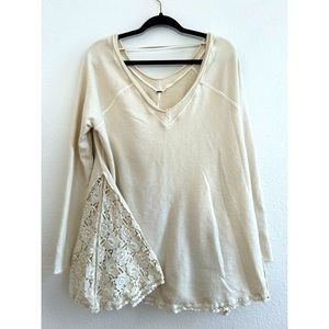 Free People: Cream & Lace Long-sleeve Tunic Size: Large 100% Cotton